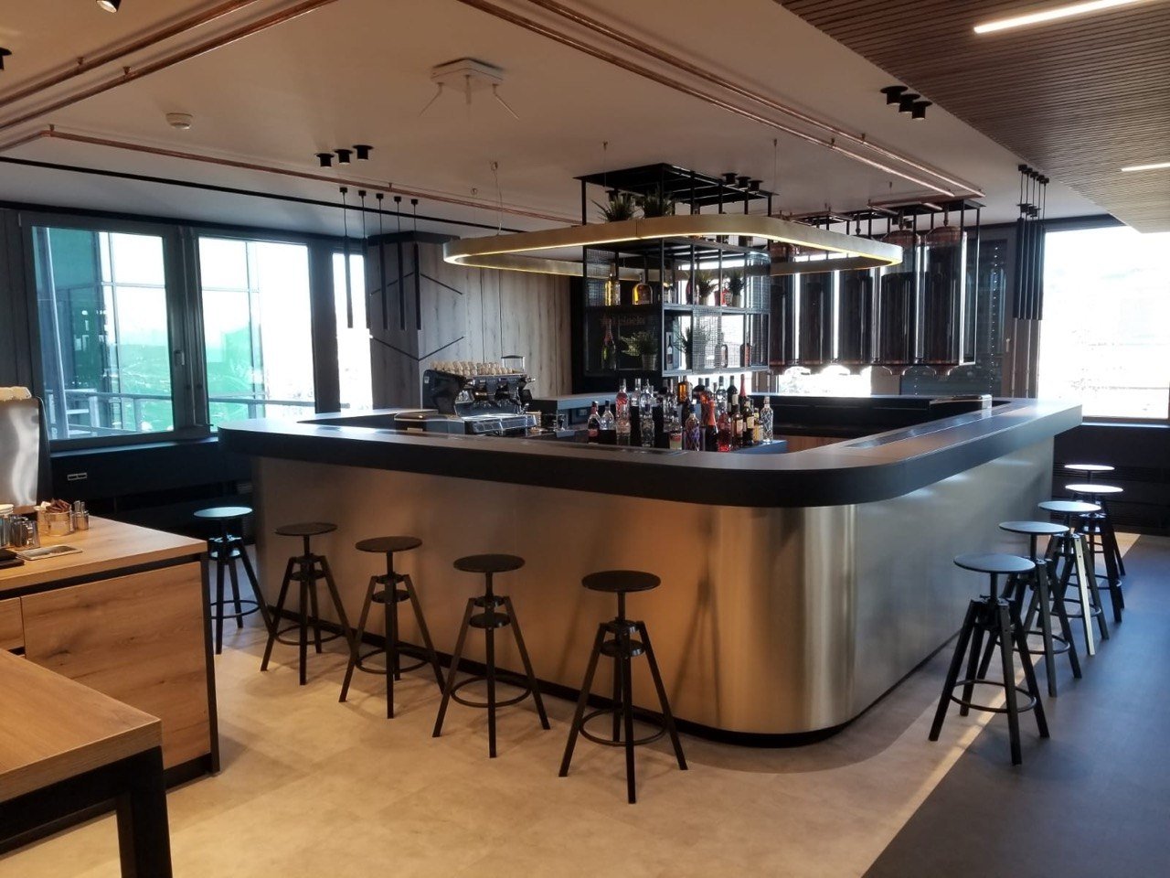 Skybar Lumière — Lounge & bar